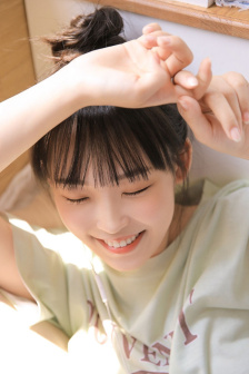 跳抖胸舞